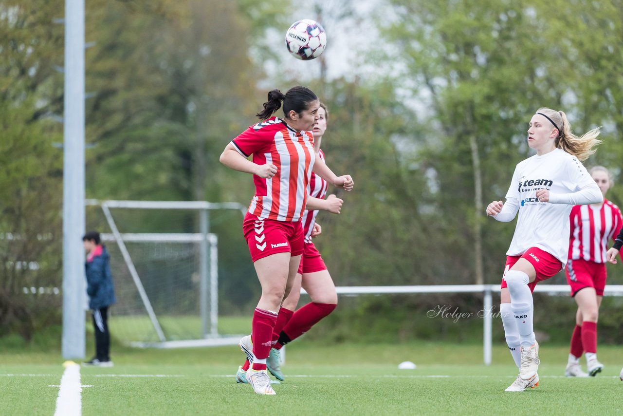 Bild 333 - wBJ SV Wahlstedt - TuS Tensfeld : Ergebnis: 0:0